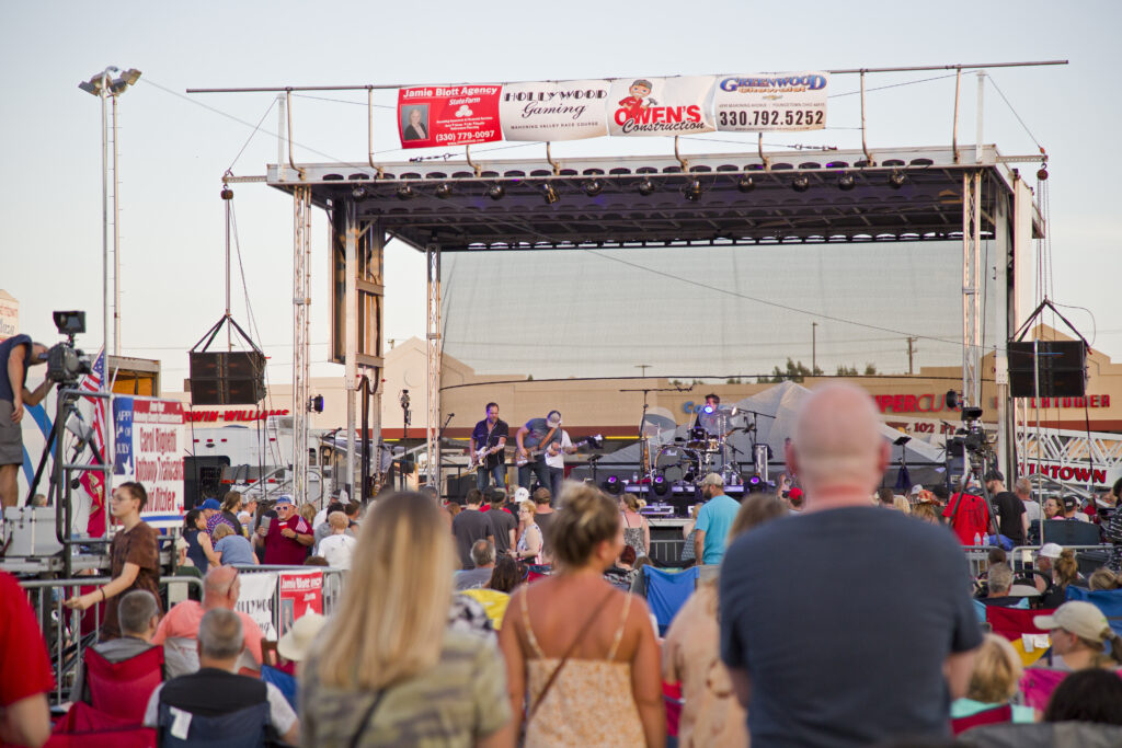 2021 Austintown Fireworks Celebration concert at Austintown Plaza